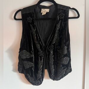 Velvet embroidered vest